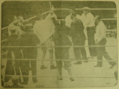 Gene Tunney and Jack Dempsey