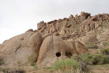 Indian Cemetery Arch 02