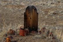 Fort Rock Cemetery