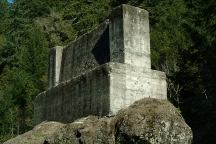 Old Bridge Columns