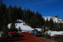 Road towards Three Creeks Lake