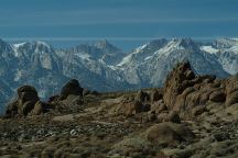 Chemtrails over Alabama Hills